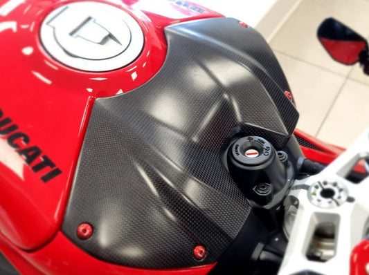 ZA871 - CNC RACING Ducati Panigale V4 (22/24) Carbon Fuel Tank Cover – Accessories in the Motodeal Motorcycle Aftermarket Accessories and Parts Online Shop