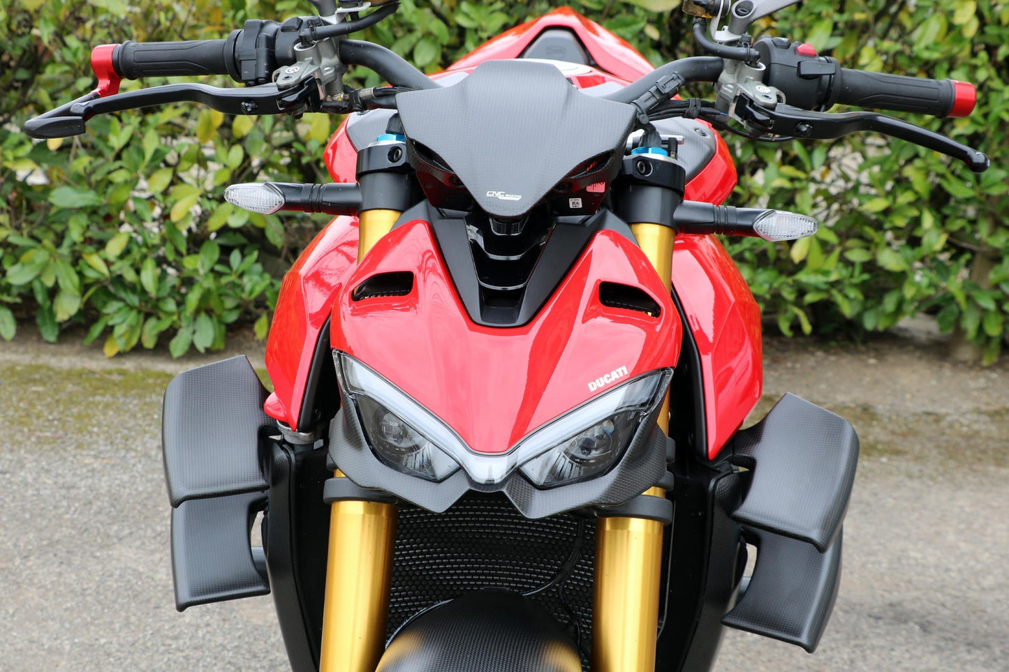 ZA303 - CNC RACING Ducati Streetfighter V4/V2 Carbon Winglets Kit – Accessories in the Motodeal Motorcycle Aftermarket Accessories and Parts Online Shop