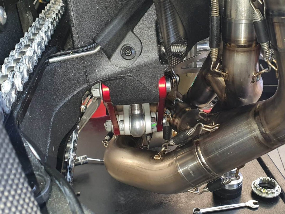 ADR07 - DBK Ducati Panigale V4 / Streetfighter V4 (18/24) Rear Reaction Rods (16mm) – Accessories in the Motodeal Motorcycle Aftermarket Accessories and Parts Online Shop