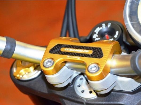 BM08 - DUCABIKE Ducati Scrambler Handlebar Clamp (22 mm) – Accessories in the Motodeal Motorcycle Aftermarket Accessories and Parts Online Shop