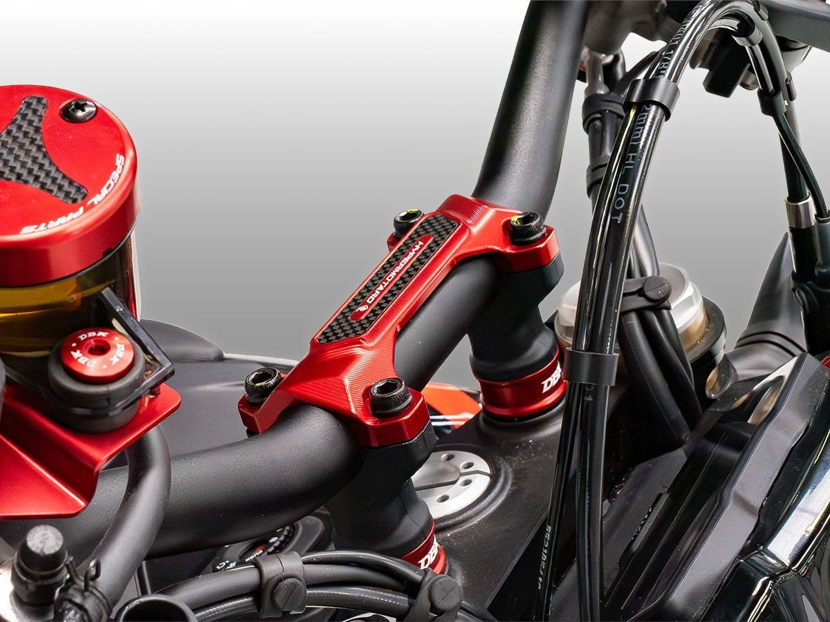 BM22 - DUCABIKE Ducati Hypermotard 698 Mono / RVE (2024+) Handlebar Clamp – Accessories in the Motodeal Motorcycle Aftermarket Accessories and Parts Online Shop