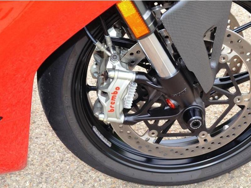 BPR01 - PERFORMANCE TECHNOLOGY BMW S1000RR HP4 Brake Plate Radiator – Accessories in the Motodeal Motorcycle Aftermarket Accessories and Parts Online Shop