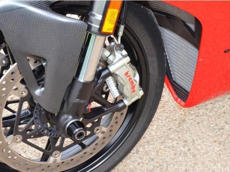 BPR01 - PERFORMANCE TECHNOLOGY BMW S1000RR HP4 Brake Plate Radiator – Accessories in the Motodeal Motorcycle Aftermarket Accessories and Parts Online Shop