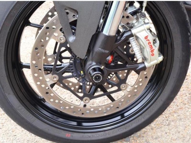 BPR01 - PERFORMANCE TECHNOLOGY BMW S1000RR HP4 Brake Plate Radiator – Accessories in the Motodeal Motorcycle Aftermarket Accessories and Parts Online Shop