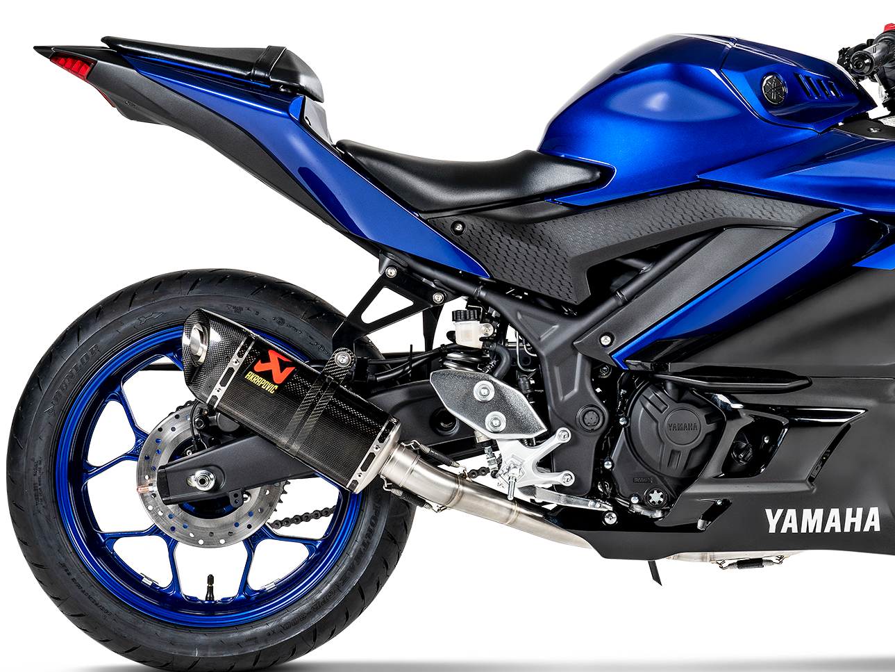 AKRAPOVIC S-Y3R1-APC Yamaha MT-03 / YZF-R3 / R25 Exhaust System "Racing Line" (carbon) – Accessories in the 2WheelsHero Motorcycle Aftermarket Accessories and Parts Online Shop