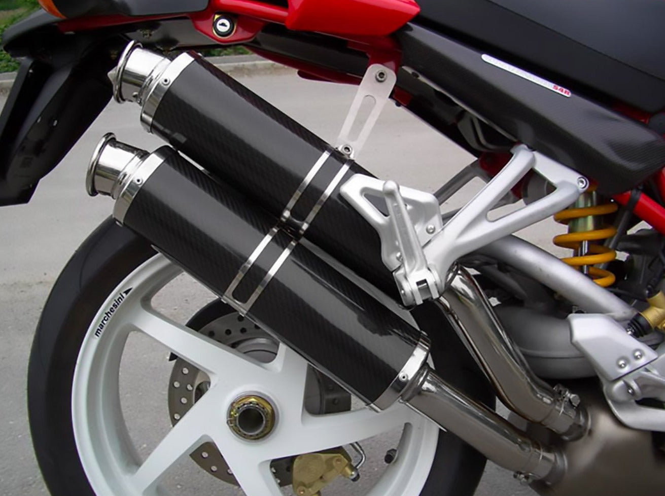 SPARK GDU0819 Ducati Monster S2R / S4R (03/06) Carbon Slip-on Exhaust "Round" (EU homologated; 45° lateral mounting)