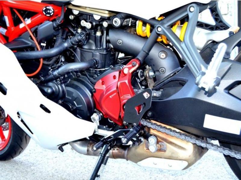 CP09 - DUCABIKE Ducati Monster / SuperSport Sprocket Cover – Accessories in the Motodeal Motorcycle Aftermarket Accessories and Parts Online Shop
