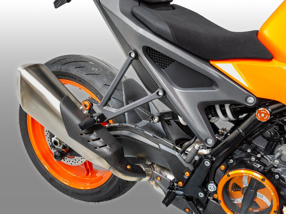 CRB133 - DBK KTM 990 DUKE / R (2024+) Carbon Rear Hugger – Accessories in the Motodeal Motorcycle Aftermarket Accessories and Parts Online Shop