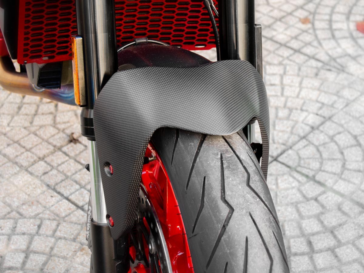 CRB21O - DUCABIKE Ducati Monster 950 (2021+) Carbon Front Fender – Accessories in the Motodeal Motorcycle Aftermarket Accessories and Parts Online Shop