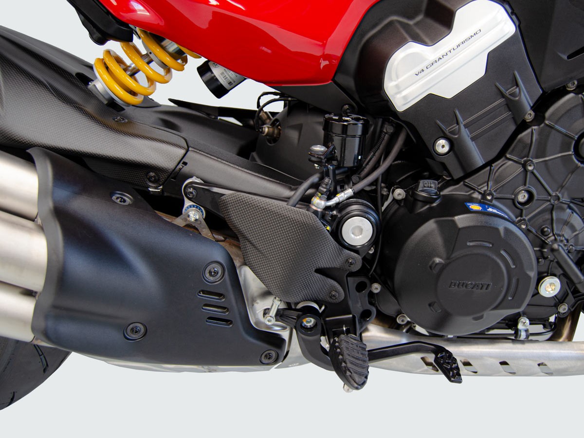 CRB77O - DUCABIKE Ducati Diavel V4 (2023+) Carbon Heel Guard – Accessories in the Motodeal Motorcycle Aftermarket Accessories and Parts Online Shop