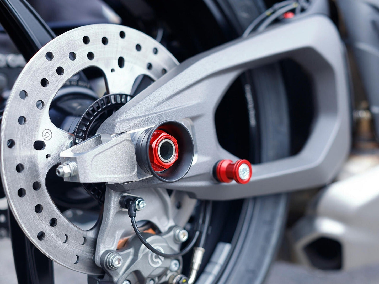TP552 - CNC RACING Ducati Panigale V4 / Streetfighter V4 (2025+) Rear Wheel Sliders (racing) – Accessories in the Motodeal Motorcycle Aftermarket Accessories and Parts Online Shop