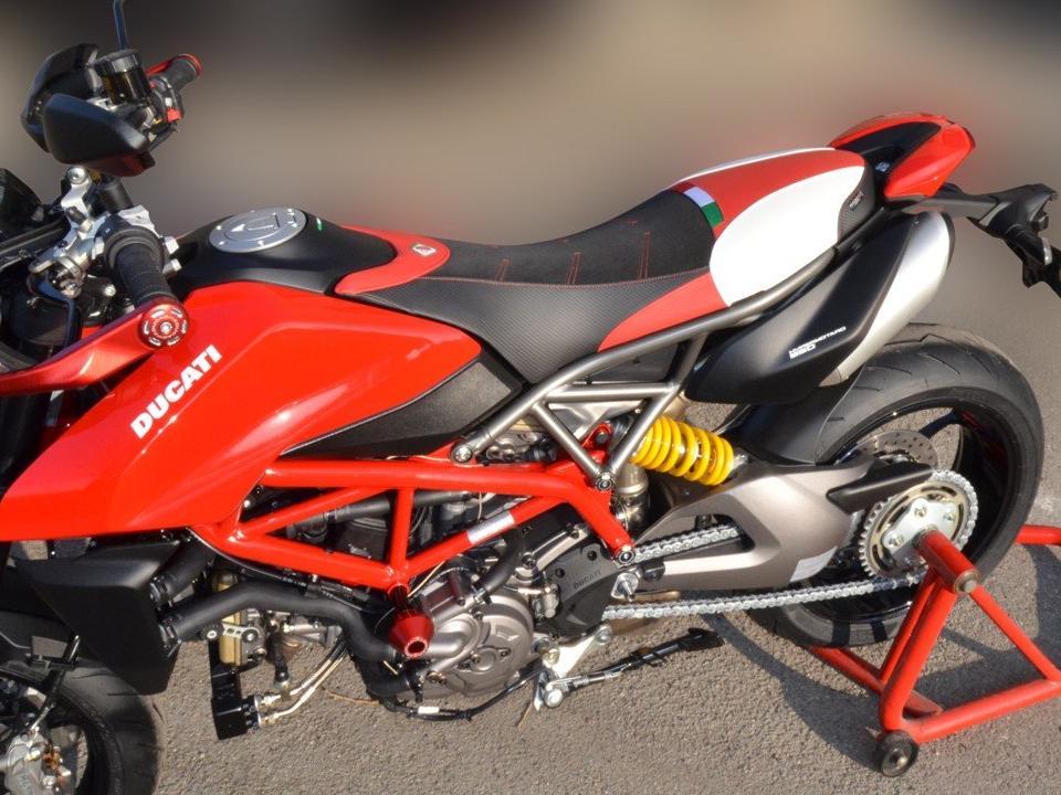 CSHMC02 - DUCABIKE Ducati Hypermotard 950 Comfort Seat Cover – Accessories in the Motodeal Motorcycle Aftermarket Accessories and Parts Online Shop