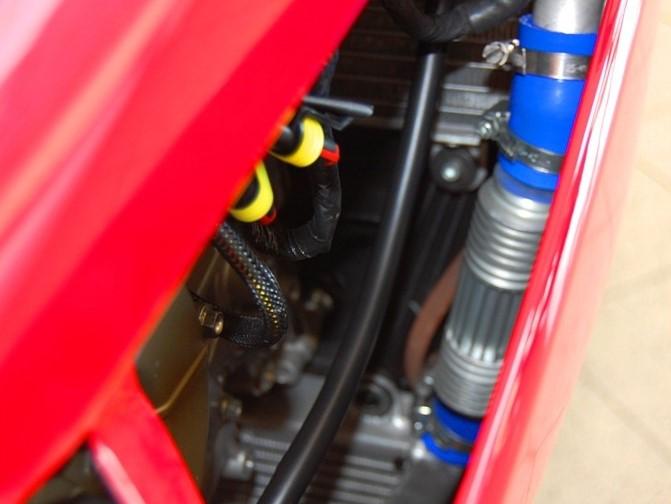 DC01 - PERFORMANCE TECHNOLOGY Ducati Panigale V2 (12/24) Line Cooler Kit – Accessories in the Motodeal Motorcycle Aftermarket Accessories and Parts Online Shop