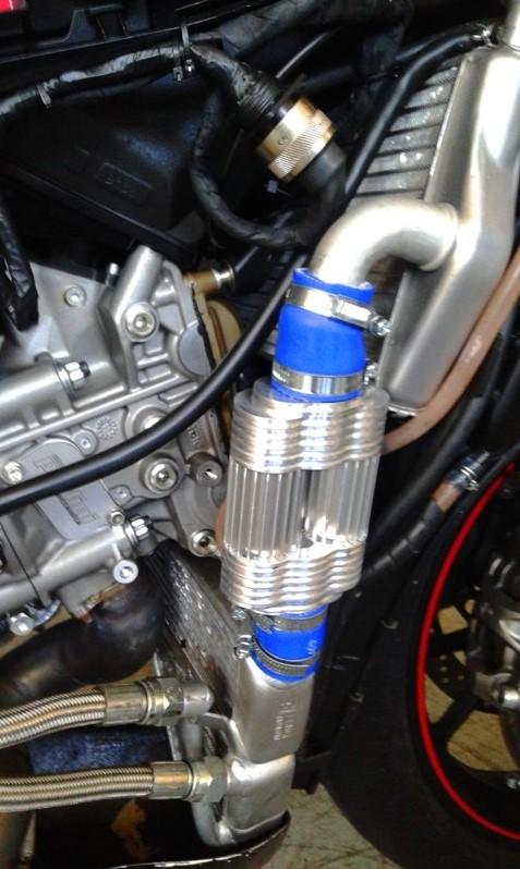 DC01 - PERFORMANCE TECHNOLOGY Ducati Panigale V2 (12/24) Line Cooler Kit – Accessories in the Motodeal Motorcycle Aftermarket Accessories and Parts Online Shop