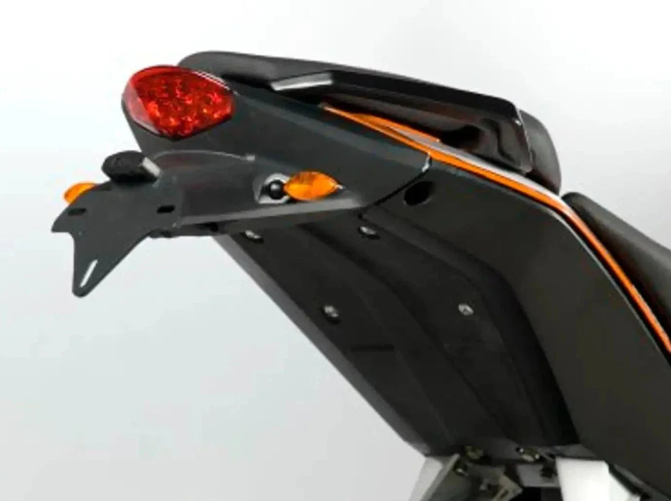 LP0108 - R&G RACING KTM 125 / 200 / 390 Duke Tail Tidy (plastic version) – Accessories in the 2WheelsHero Motorcycle Aftermarket Accessories and Parts Online Shop