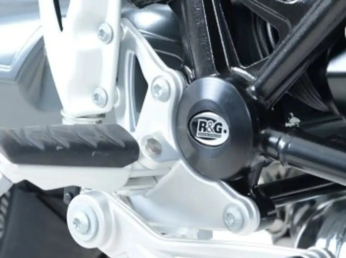 FI0082 - R&G RACING BMW R nineT (14/18) Frame Plug (right side) – Accessories in the 2WheelsHero Motorcycle Aftermarket Accessories and Parts Online Shop