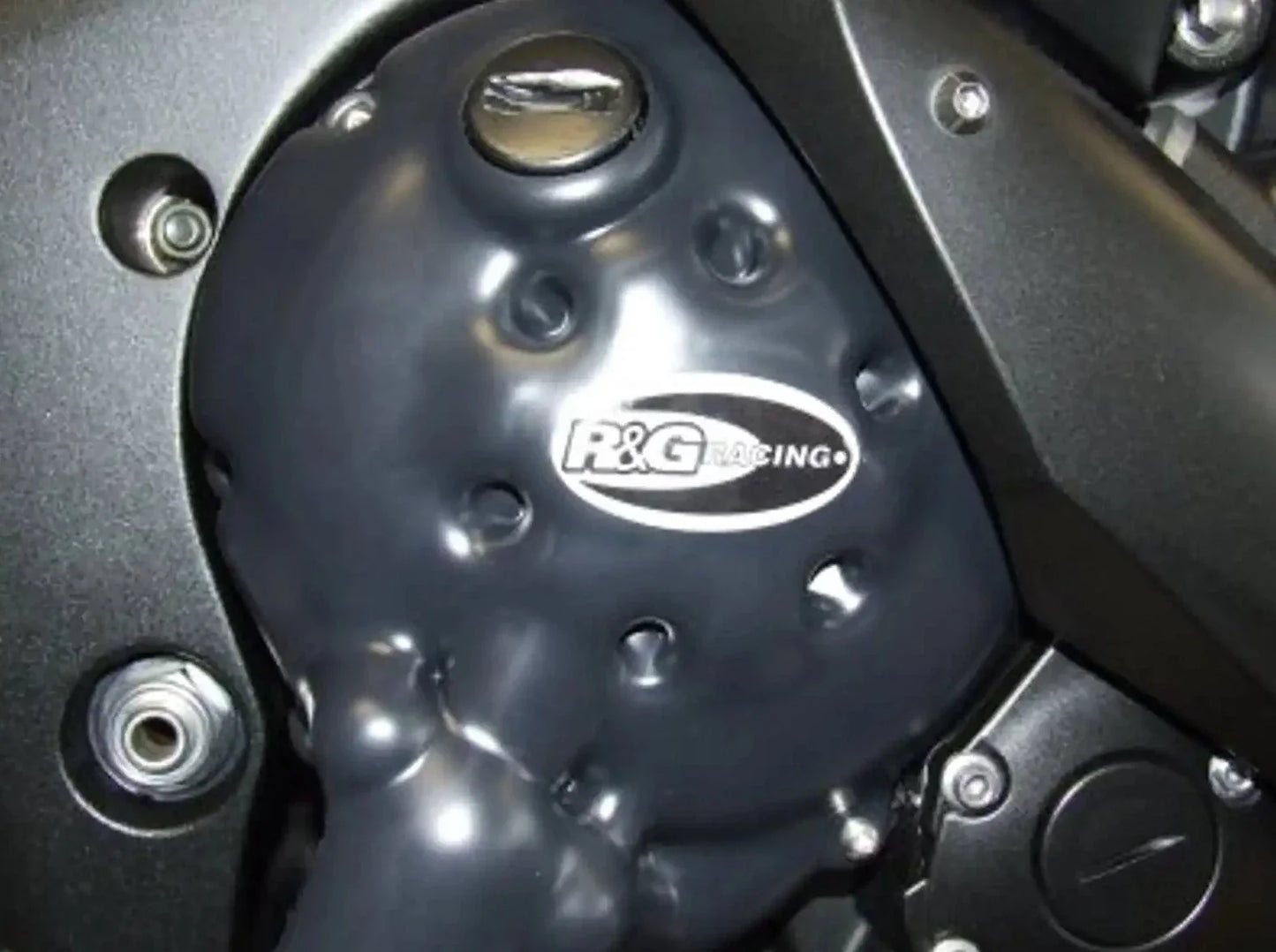 ECC0026 - R&G RACING Yamaha YZF-R1 (04/05) Clutch Cover Protection (right side) – Accessories in the 2WheelsHero Motorcycle Aftermarket Accessories and Parts Online Shop