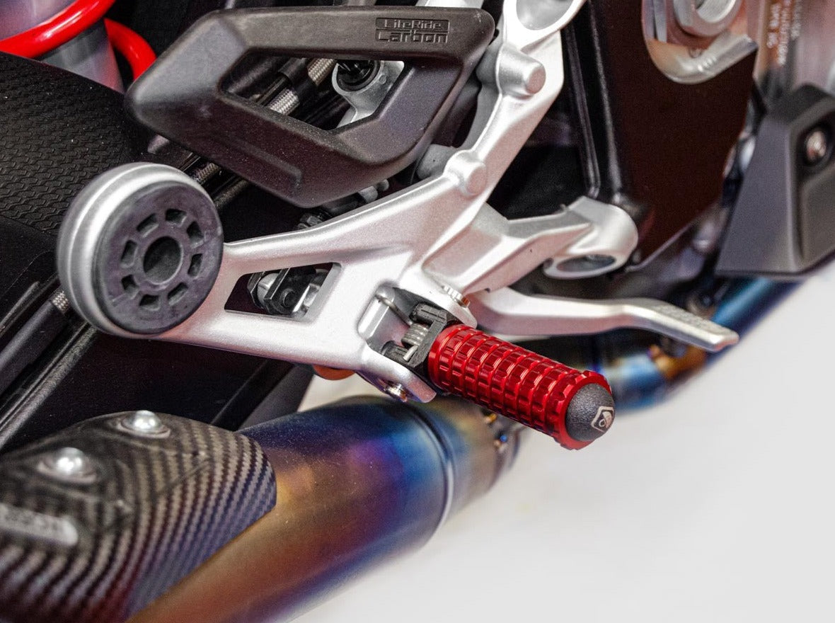 KAPM03 - DBK BMW S1000R / S1000RR (2018+) Footpeg Supports (pilot) – Accessories in the Motodeal Motorcycle Aftermarket Accessories and Parts Online Shop