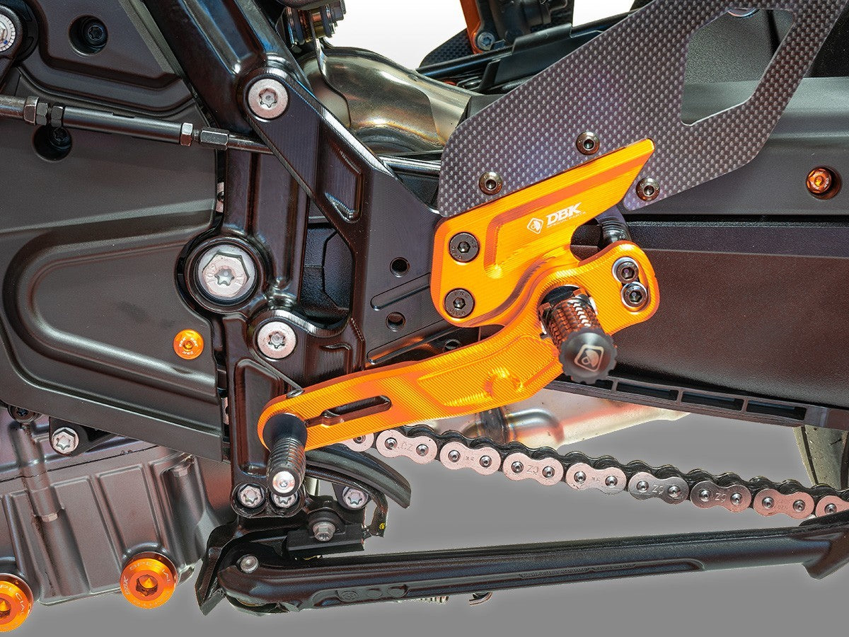 DBK DUCABIKE PRKTM01 KTM 990 DUKE (2024+) Adjustable Rearset (pilot) – Accessories in the Motodeal Motorcycle Aftermarket Accessories and Parts Online Shop