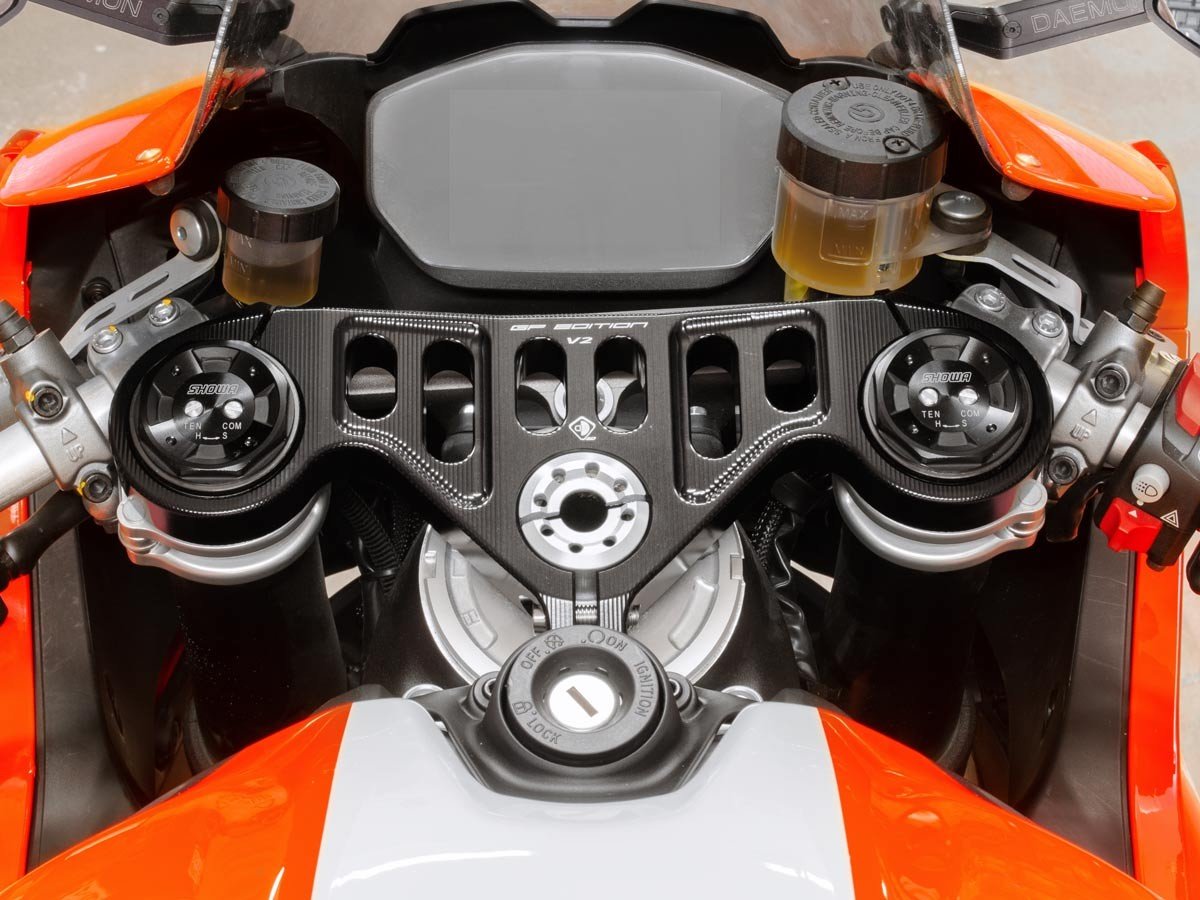 PSS09 - DUCABIKE Ducati Panigale V2 (20/24) Triple Clamps Top Steering Plate (MotoGP edition) – Accessories in the Motodeal Motorcycle Aftermarket Accessories and Parts Online Shop