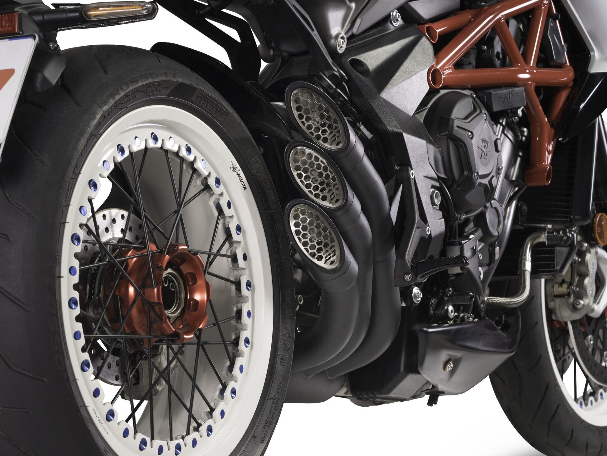QD EXHAUST MV Agusta Dragster 800 RR (2018+) Triple Slip-on Exhaust "Power Gun" (dark; EURO 4/5 homologated) – Accessories in the 2WheelsHero Motorcycle Aftermarket Accessories and Parts Online Shop