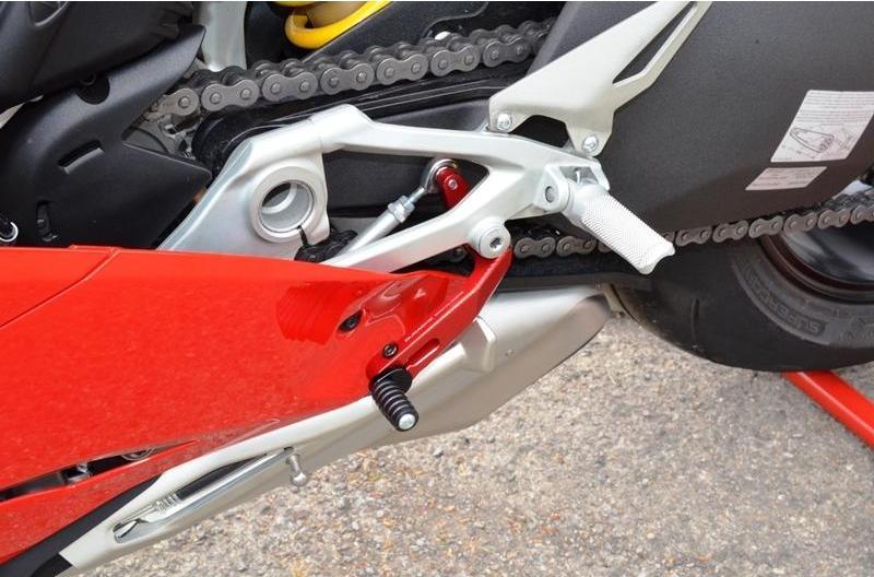 RPLC20 - DUCABIKE Ducati Panigale V4 / Streetfighter (18/24) Shift Lever – Accessories in the Motodeal Motorcycle Aftermarket Accessories and Parts Online Shop