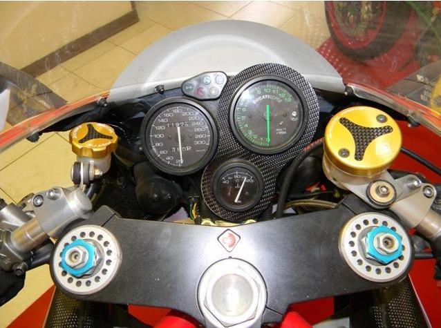 DBK TLS01 Moto Guzzi V100 / Stelvio Front Fluid Tanks Caps – Accessories in the Motodeal Motorcycle Aftermarket Accessories and Parts Online Shop