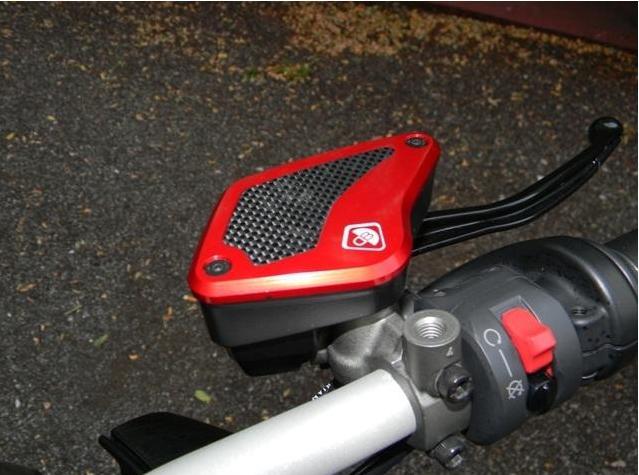 TLS05 - DUCABIKE Ducati Diavel / XDiavel Front Fluid Tanks caps – Accessories in the Motodeal Motorcycle Aftermarket Accessories and Parts Online Shop