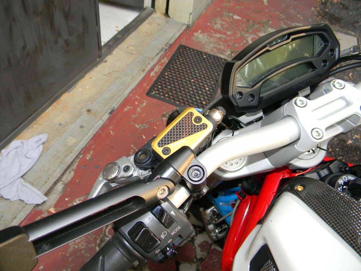 TLS12 - DUCABIKE Ducati Scrambler Front Fluid Tanks caps – Accessories in the Motodeal Motorcycle Aftermarket Accessories and Parts Online Shop