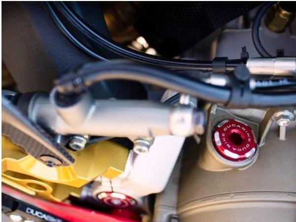 TOO01 - DUCABIKE Ducati Engine Oil Cap – Accessories in the Motodeal Motorcycle Aftermarket Accessories and Parts Online Shop