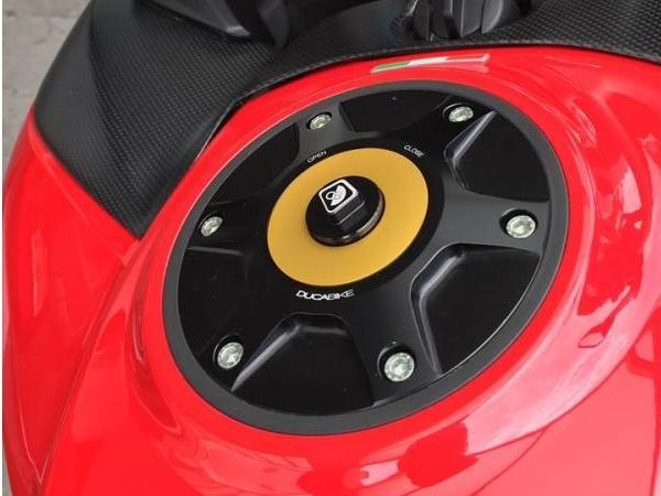 TSB03 - DUCABIKE Ducati Fuel Tank Cap – Accessories in the Motodeal Motorcycle Aftermarket Accessories and Parts Online Shop
