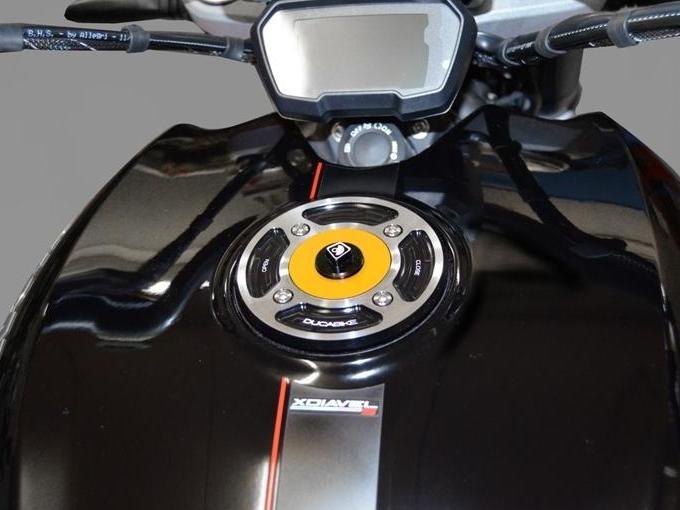TSB07 - DUCABIKE Ducati Fuel Tank Cap – Accessories in the Motodeal Motorcycle Aftermarket Accessories and Parts Online Shop
