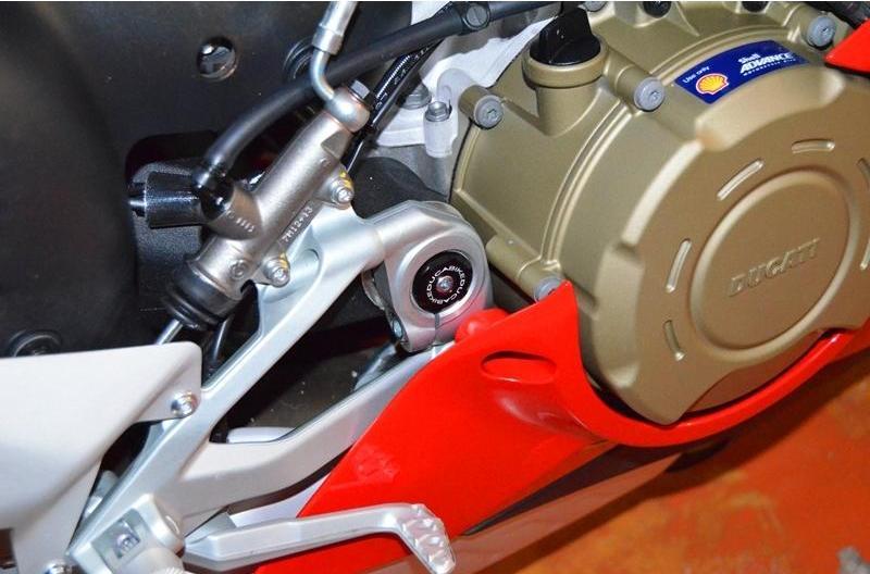 TTF06 - DUCABIKE Ducati Panigale V4 / Streetfighter (18/24) Central Frame Plugs – Accessories in the Motodeal Motorcycle Aftermarket Accessories and Parts Online Shop