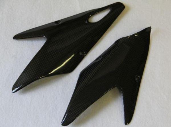 CARBONVANI MV Agusta Brutale (02/09) Carbon Frame Insert & Liquid Cooler Level