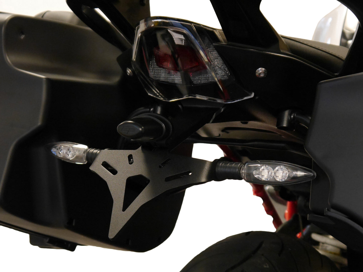 EVOTECH BMW R1200 / R1250 LED Tail Tidy – Accessories in MotoDeal – Motorcycle Accessories and Parts Online Shop