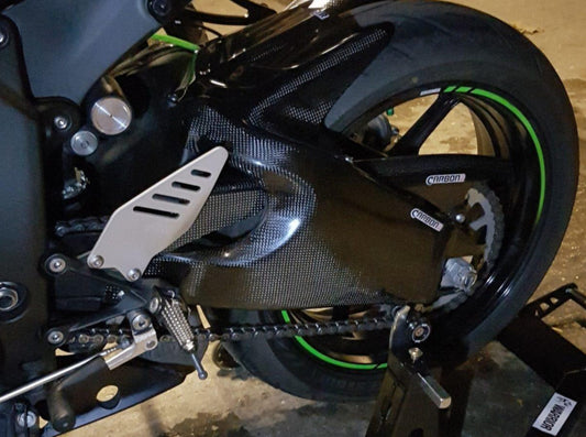 CARBON2RACE Kawasaki ZX-6R (09/18) Carbon Swingarm Covers