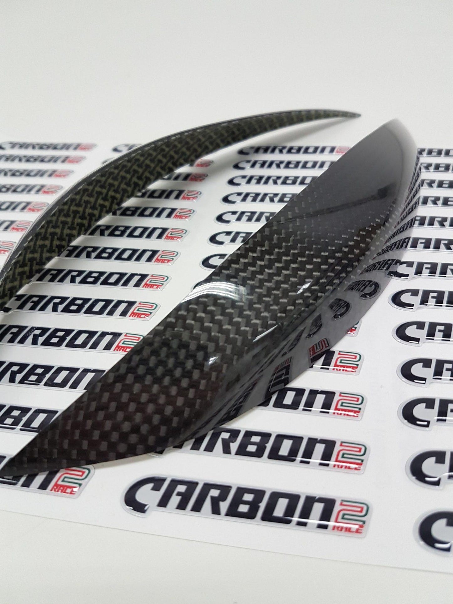 CARBON2RACE Kawasaki ZX-10R (04/07) Carbon Tank Sliders