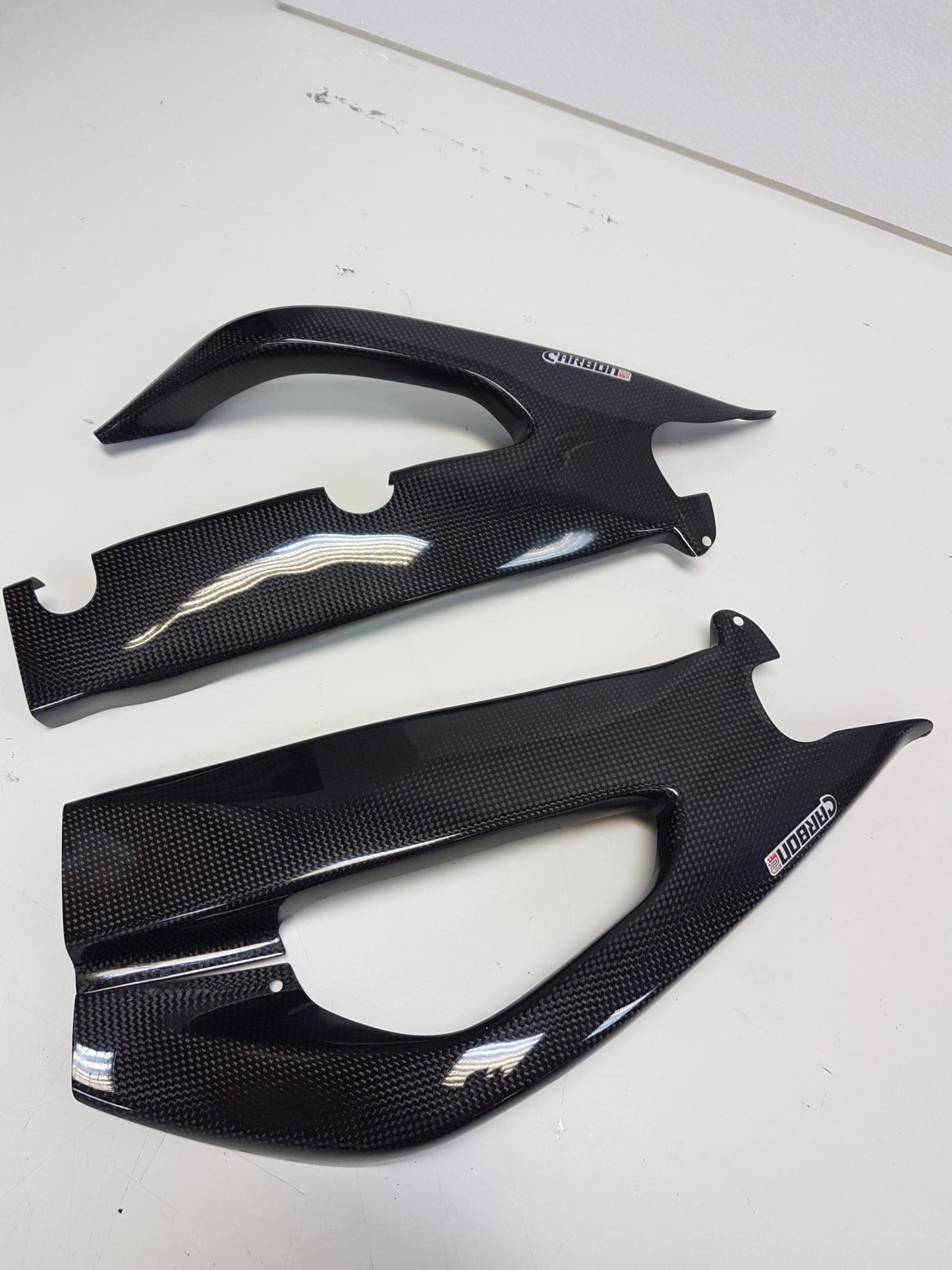 CARBON2RACE Suzuki GSX-R1000 (17/...) Carbon Swingarm Covers