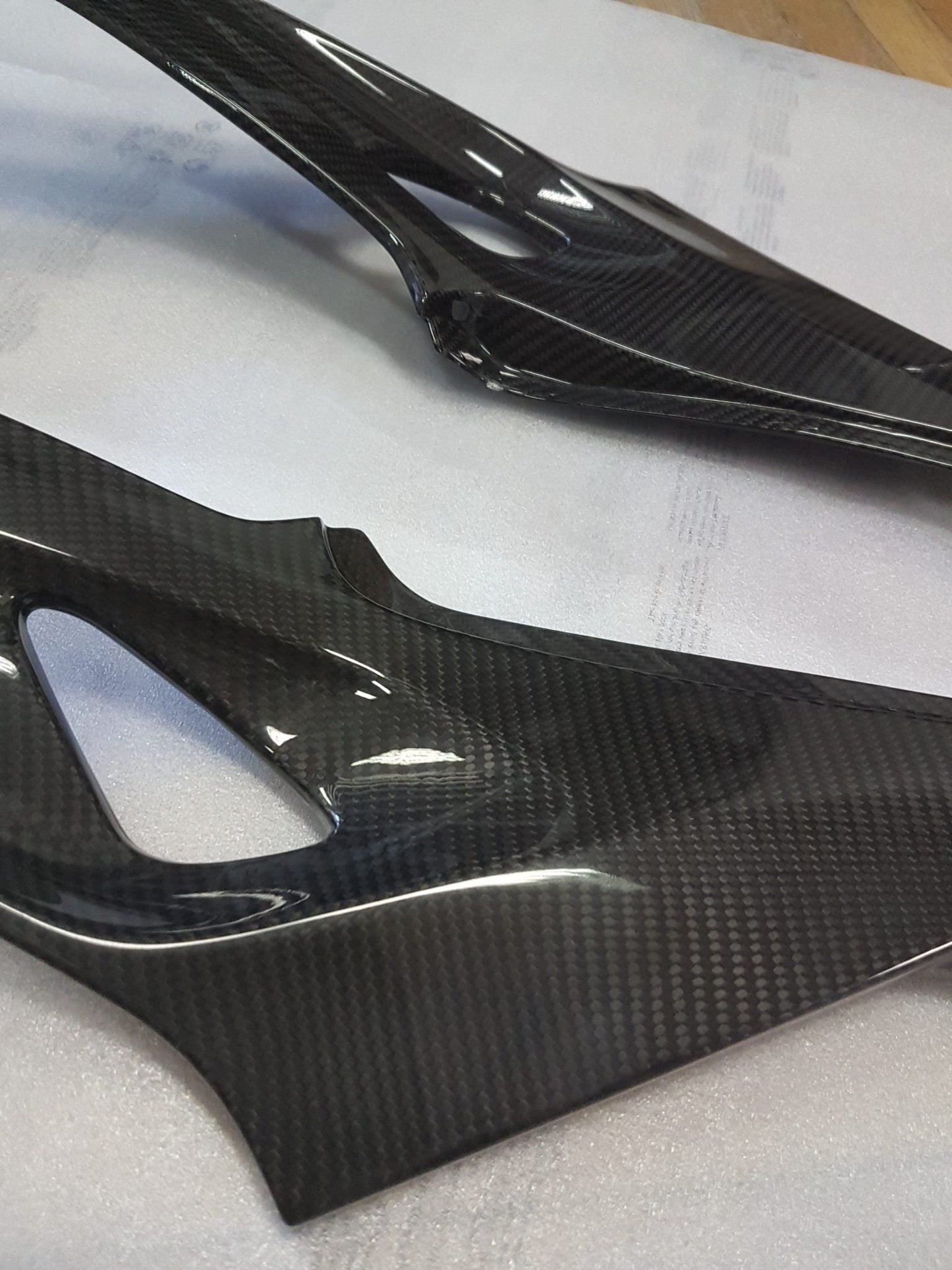 CARBON2RACE BMW S1000RR (15/18) Carbon Side Tank Panels