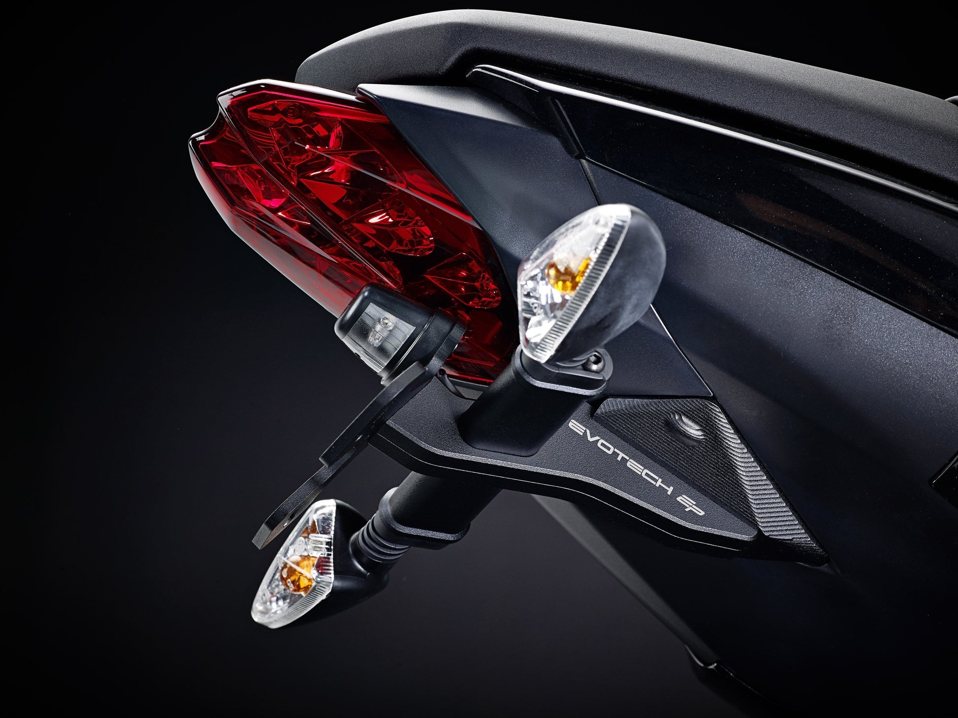 EVOTECH Triumph Daytona / Street Triple LED Tail Tidy – Accessories in MotoDeal – Motorcycle Accessories and Parts Online Shop