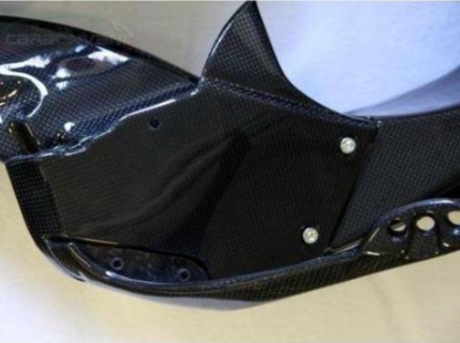 CARBONVANI MV Agusta F4 (00/08) Carbon Electric Plant Cover (left)