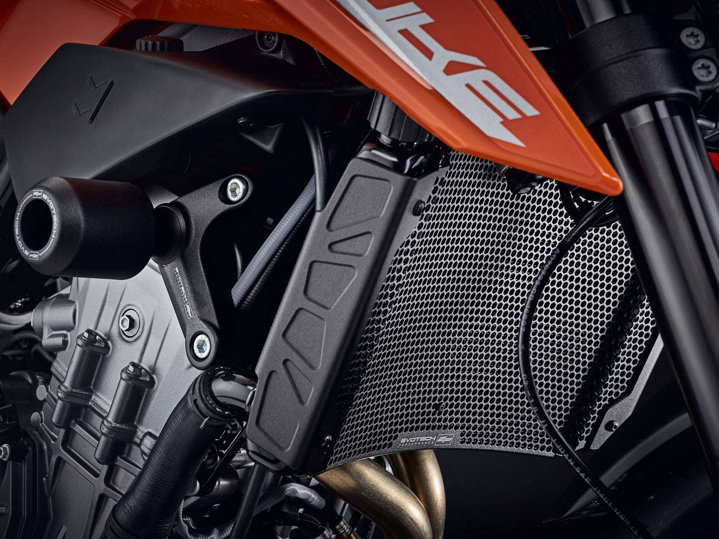 EVOTECH KTM 790 Duke Radiator Guard – Accessories in MotoDeal – Motorcycle Accessories and Parts Online Shop