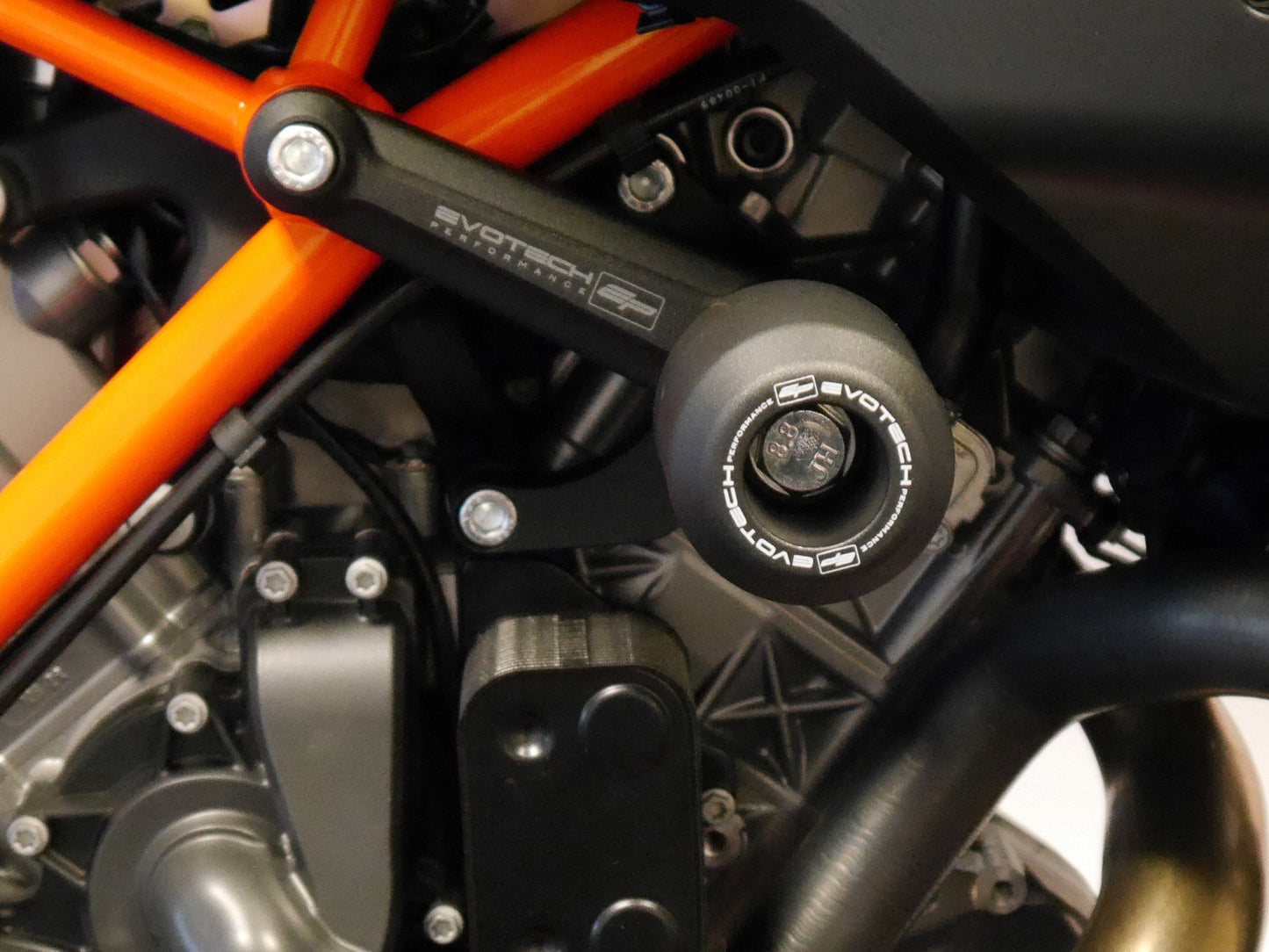 EVOTECH KTM 1290 Super Duke GT Frame Crash Protection Sliders – Accessories in MotoDeal – Motorcycle Accessories and Parts Online Shop