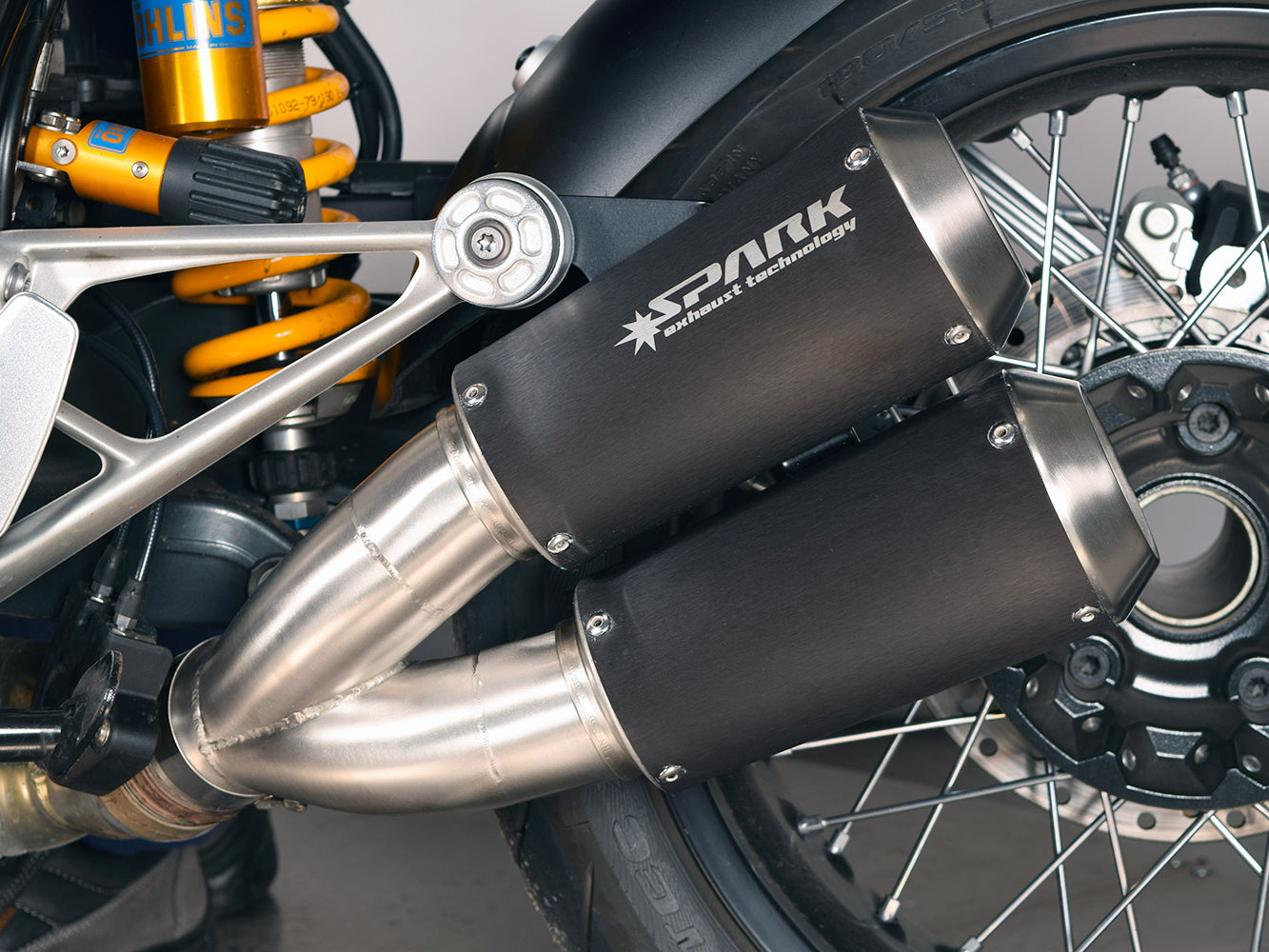 SPARK GBM0803 BMW R nineT (13/16) Double Slip-on Exhaust "MotoGP" (racing; dark)