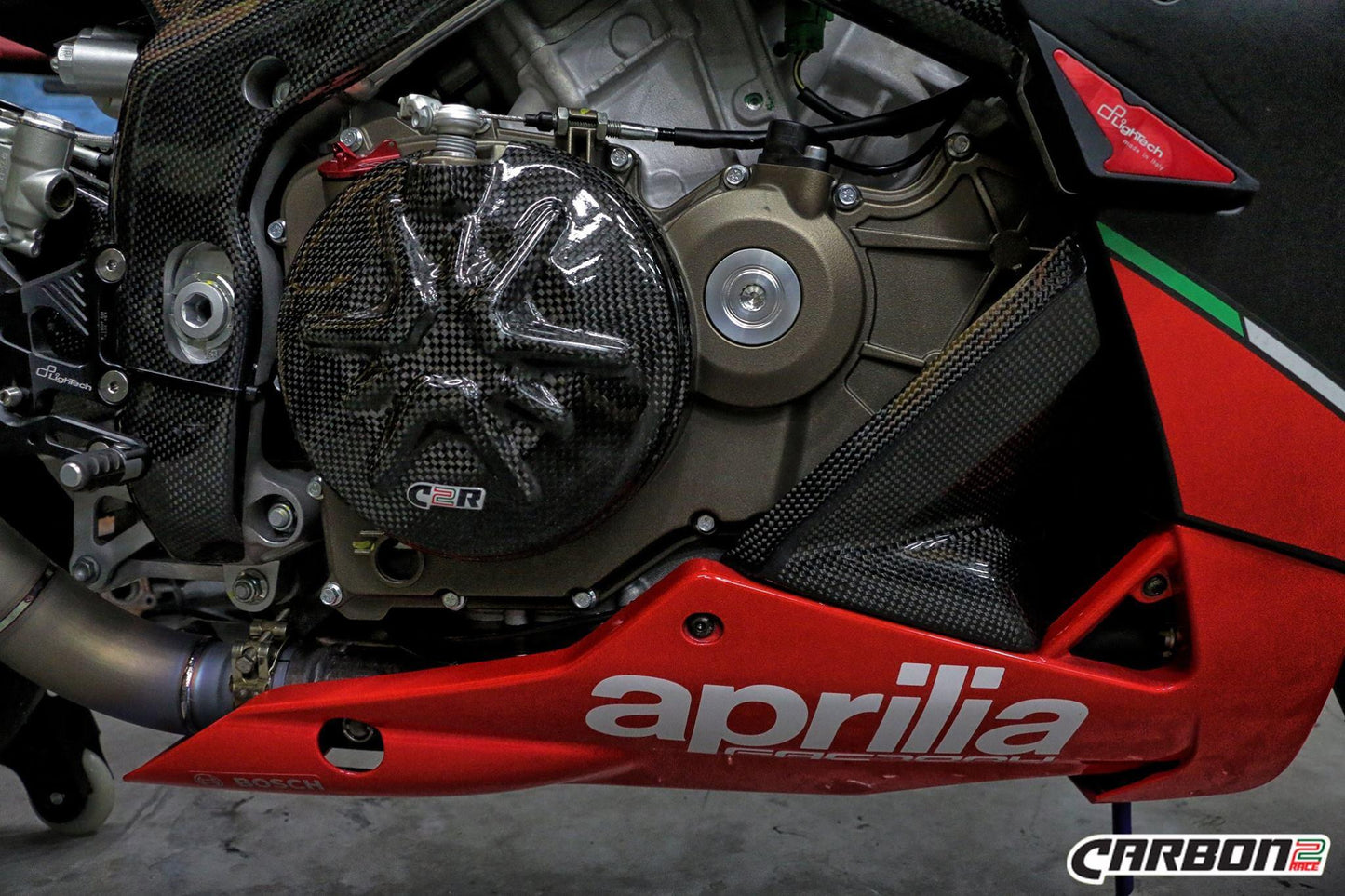 CARBON2RACE Aprilia RSV4 (09/20) Carbon Clutch Cover Protection