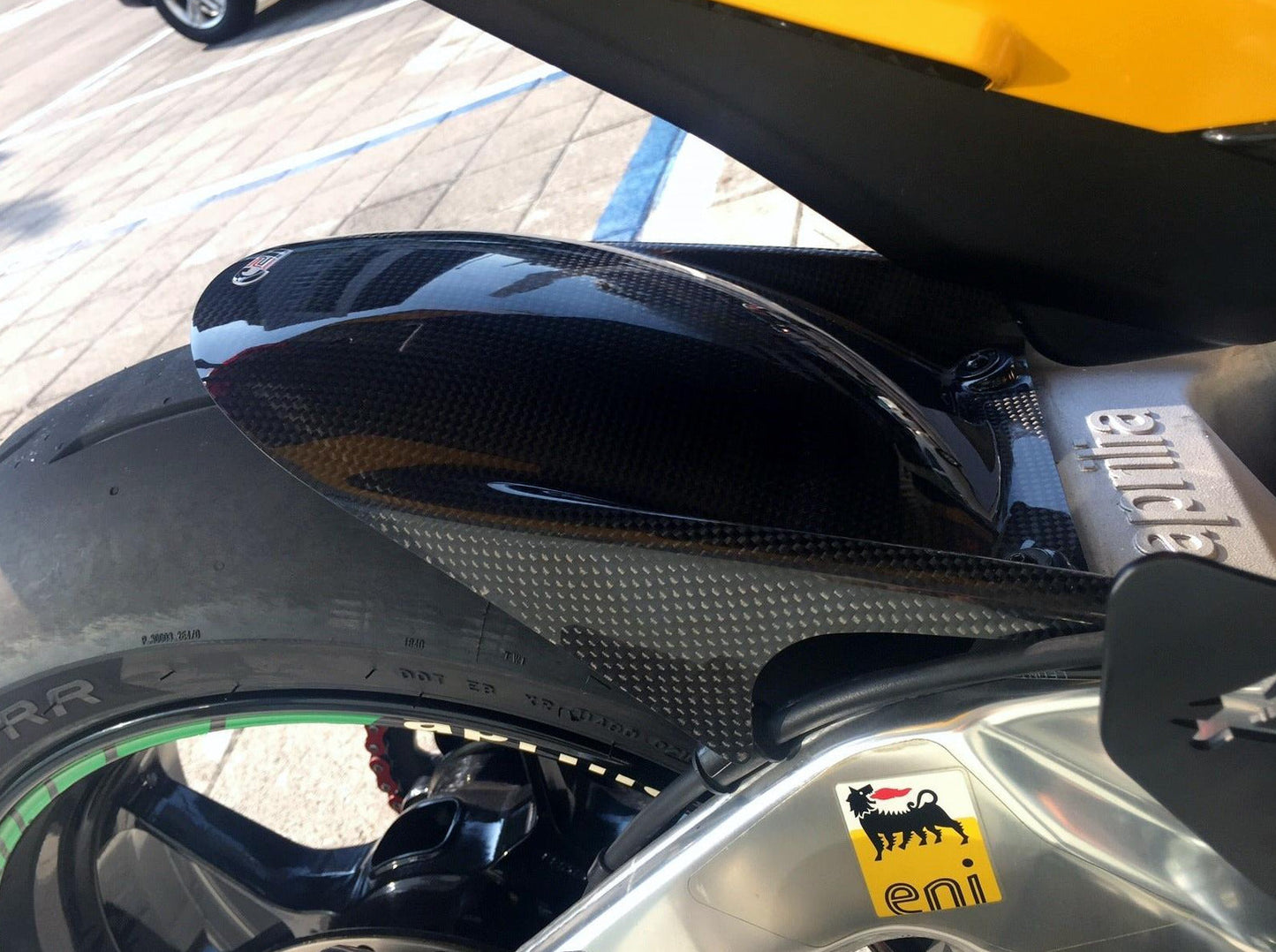 CARBON2RACE Aprilia RSV4 (09/20) Carbon Rear Hugger