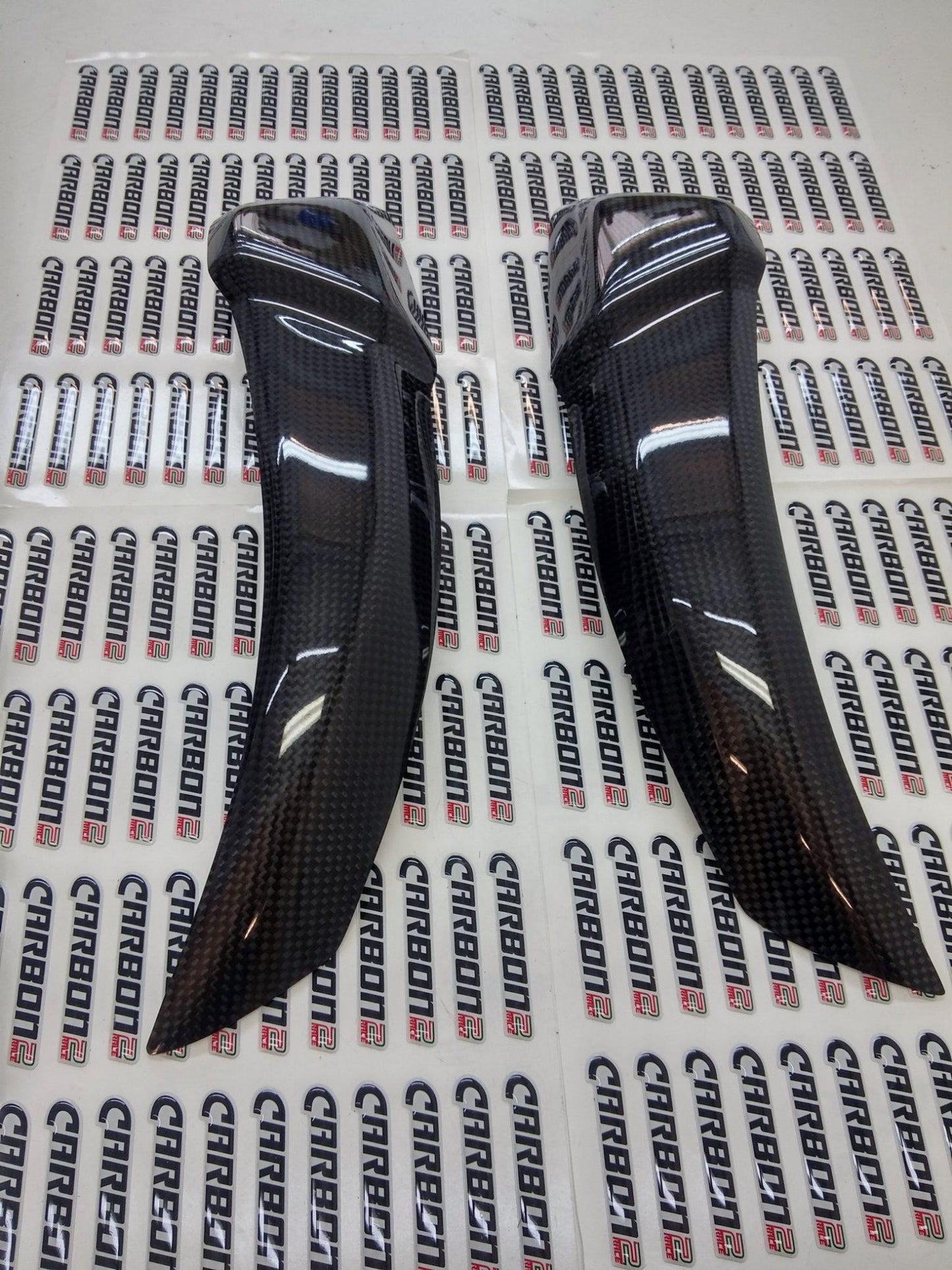 CARBON2RACE BMW S1000RR (09/16) Carbon Fuel Tank Sliders