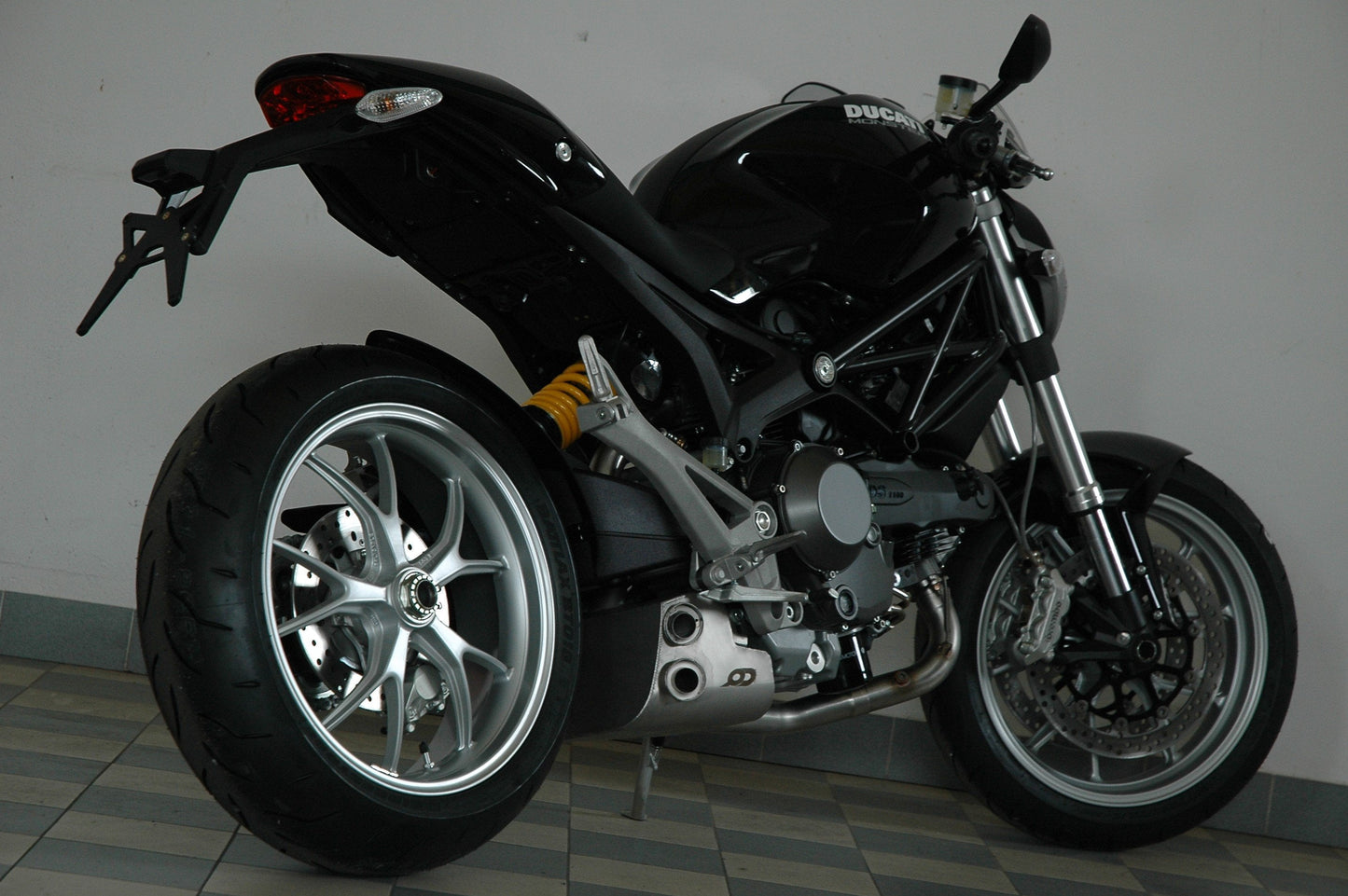 QD EXHAUST Ducati Monster 1100/1100 Evo Full Exhaust System "Ex-Box" (EU homologated)