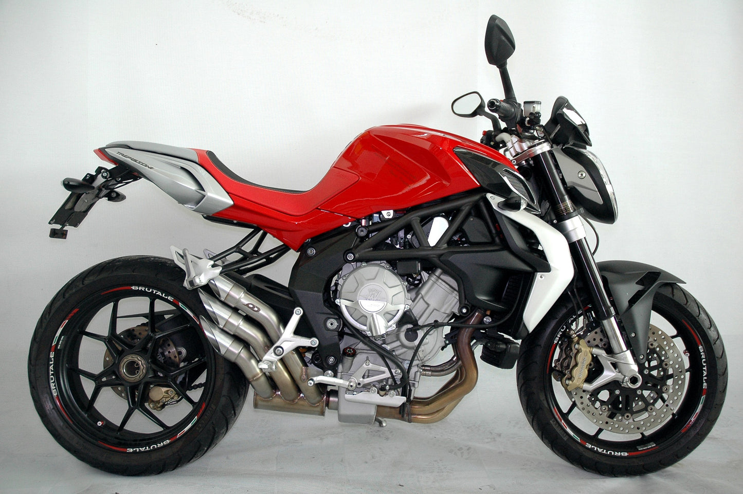 QD EXHAUST MV Agusta Brutale 675/800 Triple Slip-on Exhaust "Power Gun" (silver; EU homologated)