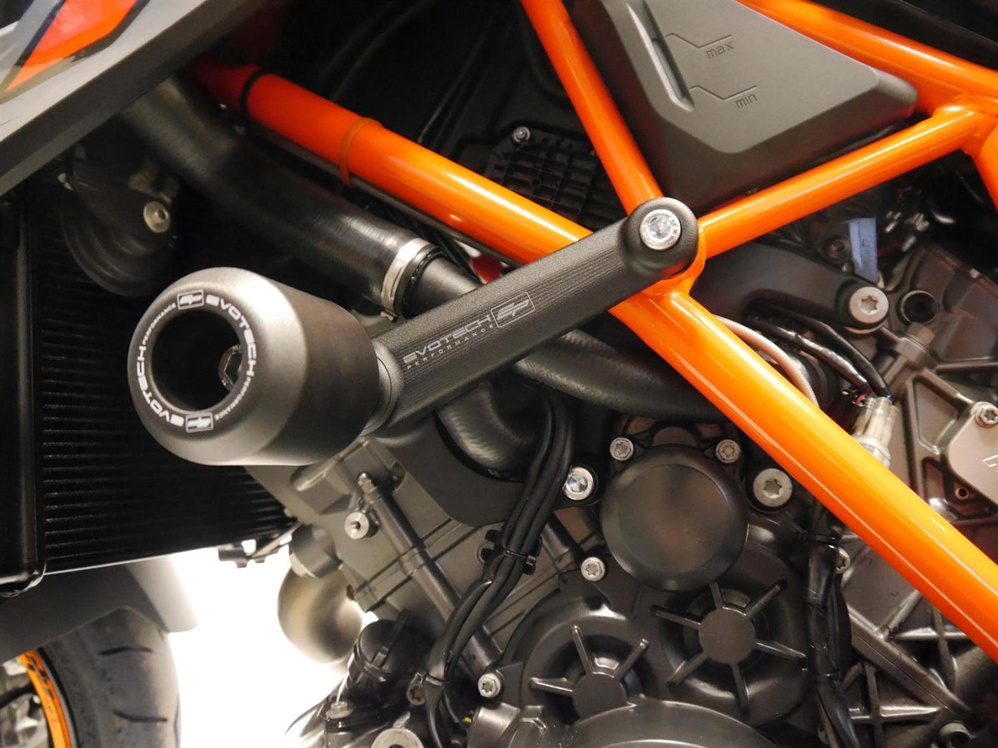 EVOTECH KTM 1290 Super Duke R Crash Protection – Accessories in MotoDeal – Motorcycle Accessories and Parts Online Shop